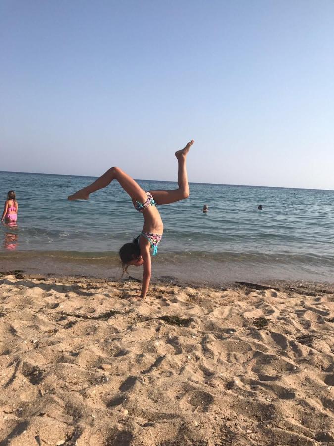 Holly George Villa Nea Plagia Dış mekan fotoğraf
